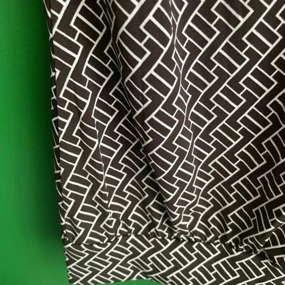 Michael Kors Dressy Tank Top Size Small S Sleeveless Shirt Blouse EUC - Picture 4 of 5